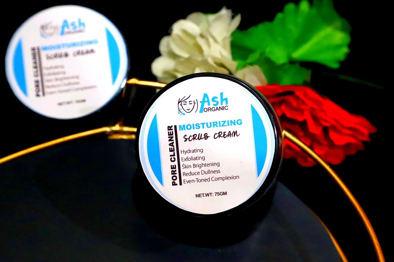 MOISTURIZING SCRUB CREAM